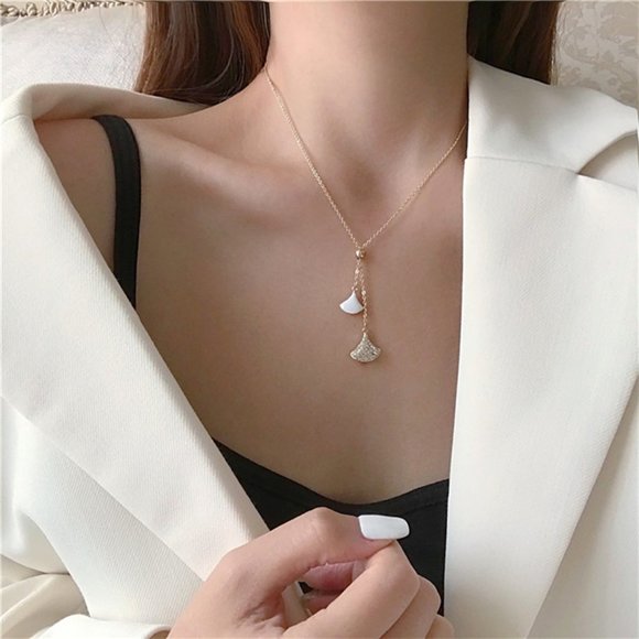 ♠NEW Minimalist Gold Choker Pendant Necklace White - Picture 1 of 5